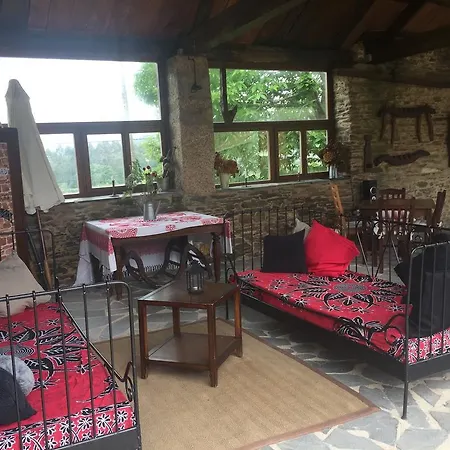 Εξοχικό σπίτι Os Tres Teixos San Acisclo