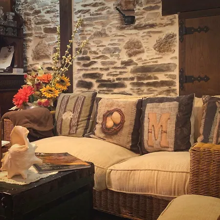 Εξοχικό σπίτι Os Tres Teixos *