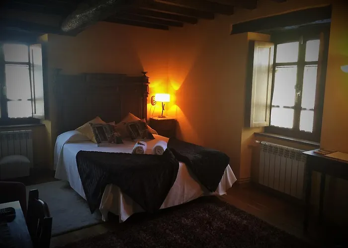 Os Tres Teixos San Acisclo