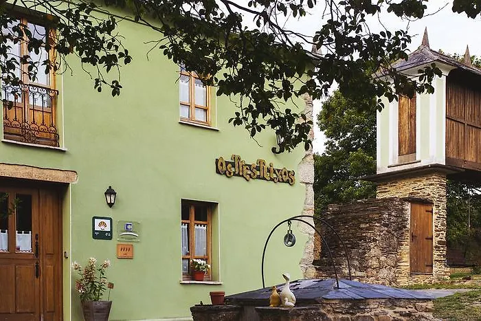 Os Tres Teixos * San Acisclo