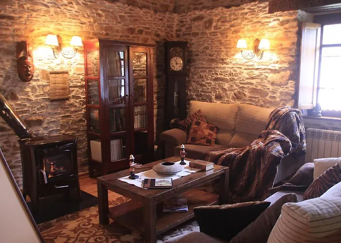 Os Tres Teixos * San Acisclo